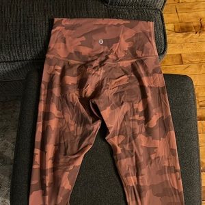 Lululemon pink camp leggings 7/8 align